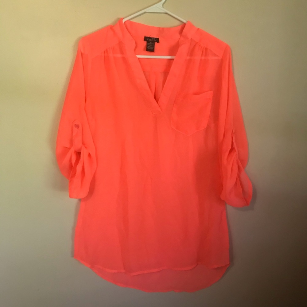 Rue 21 women’s shirt